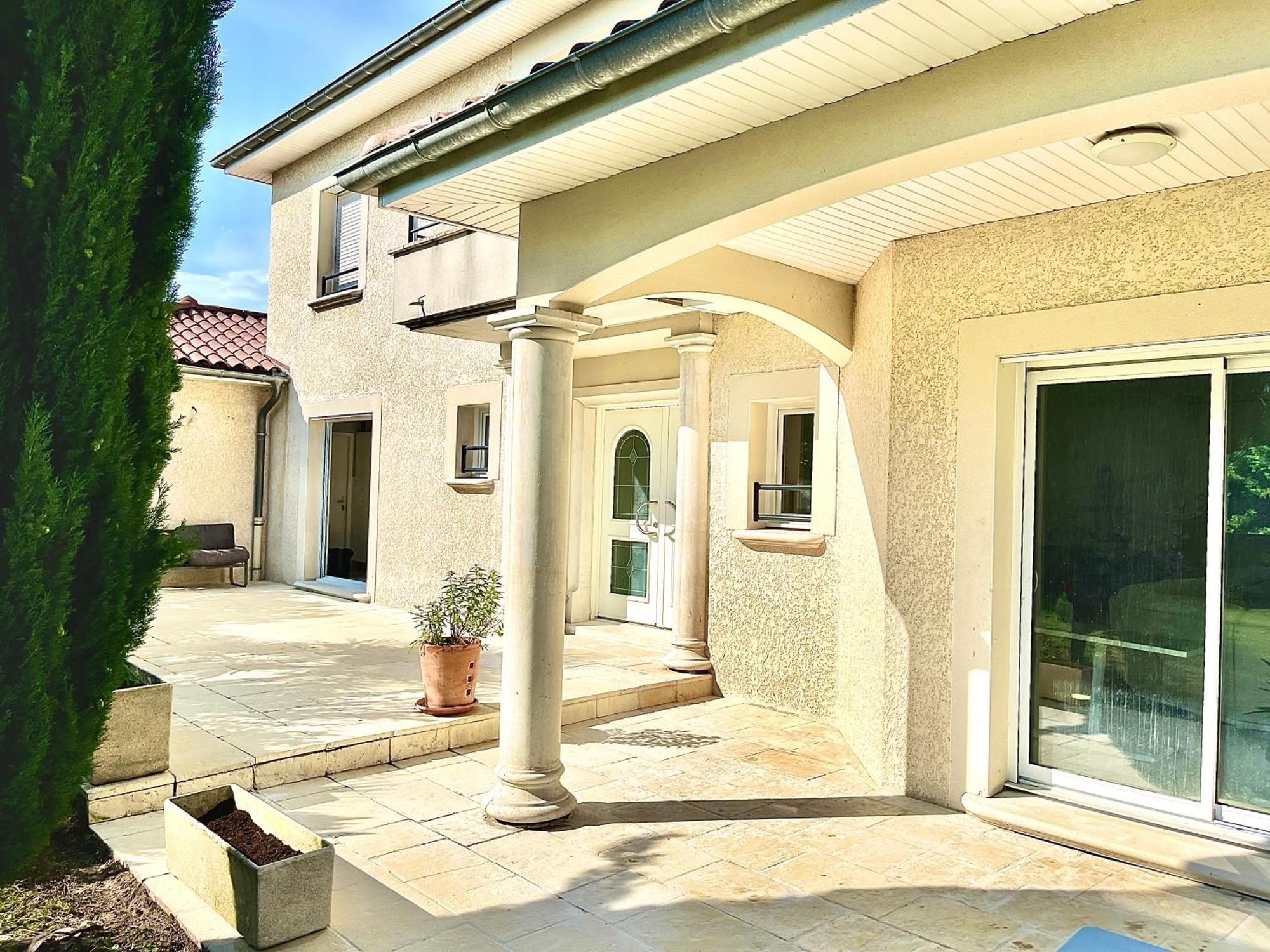 Room In House Villefontaine Exterior foto
